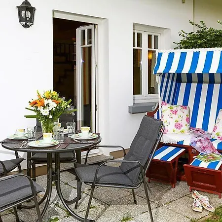 Дом отдыха Seepferdchen, 17d, Haus Usedom 17d Остзебад Нинхаген